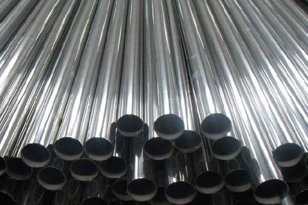 Close-up of Stainless Steel 310 Pipes  showing smooth, seamless structure.