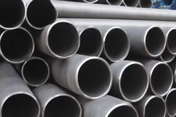 Close-up of Stainless Steel 347H Pipes showing smooth, seamless structure.